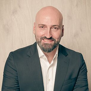 Zvonimir Zaja, Head of Global Supply Chain and Logistics at FORVIA Interiors.